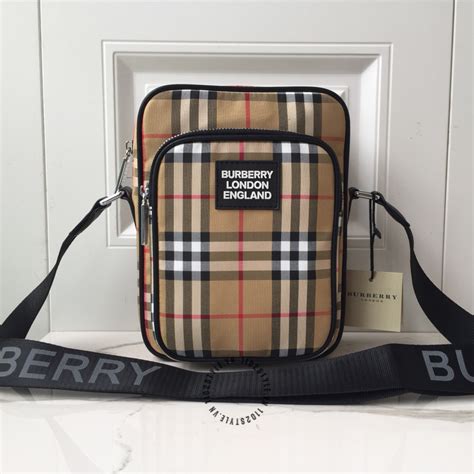 túi đeo burberry